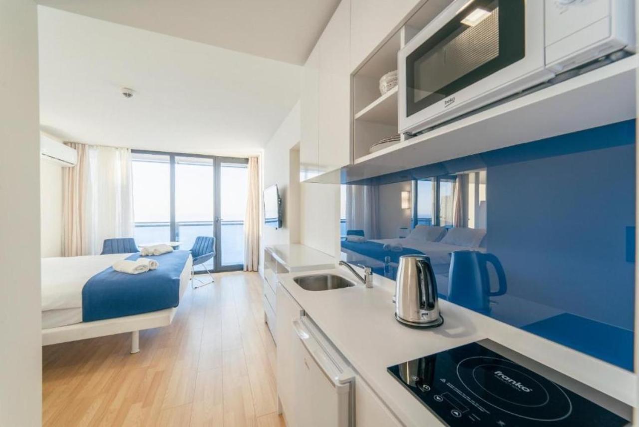 Panoramic Sea And City View Aparthotel In Orbi City Батуми Екстериор снимка