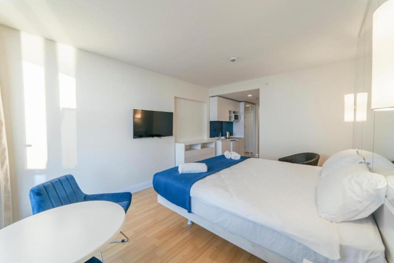 Panoramic Sea And City View Aparthotel In Orbi City Батуми Екстериор снимка
