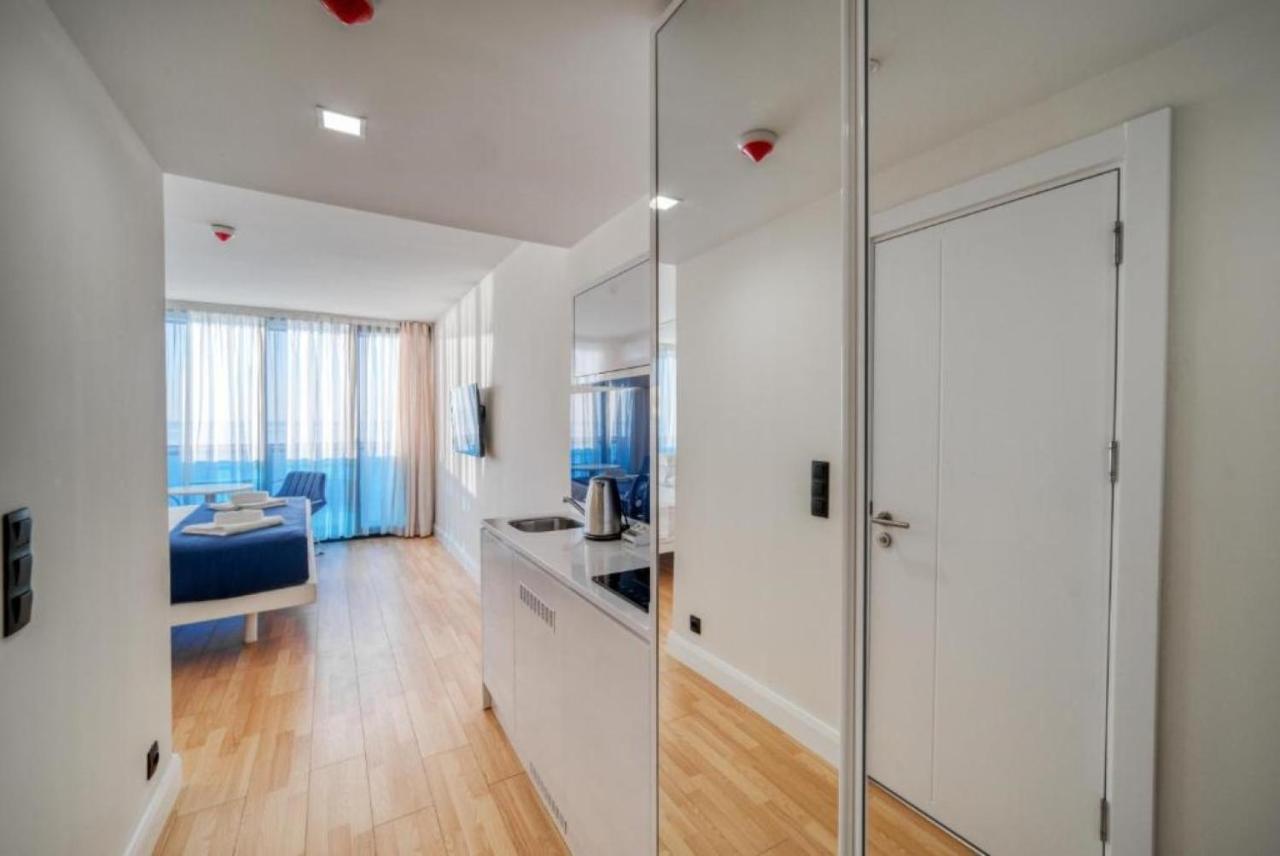 Panoramic Sea And City View Aparthotel In Orbi City Батуми Екстериор снимка