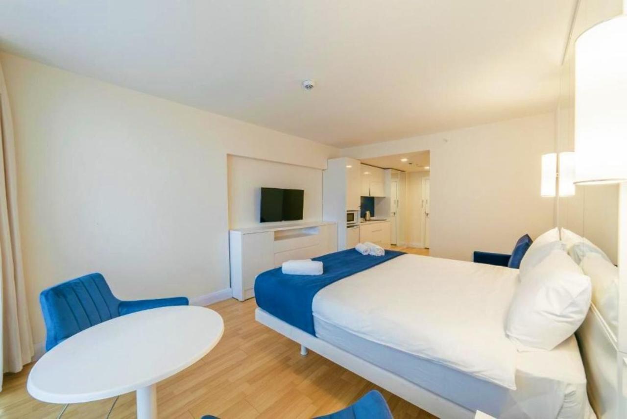 Panoramic Sea And City View Aparthotel In Orbi City Батуми Екстериор снимка