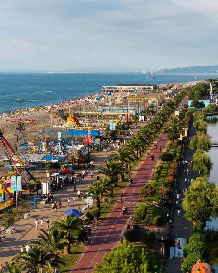 Panoramic Sea And City View Aparthotel In Orbi City Батуми Екстериор снимка