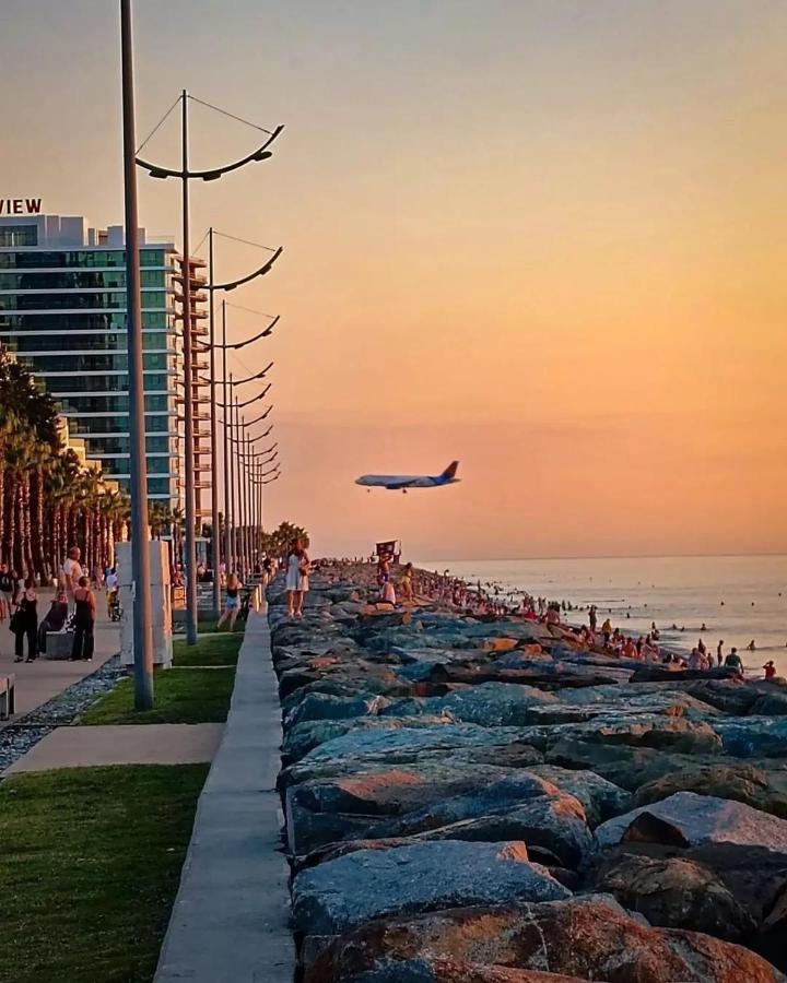 Panoramic Sea And City View Aparthotel In Orbi City Батуми Екстериор снимка